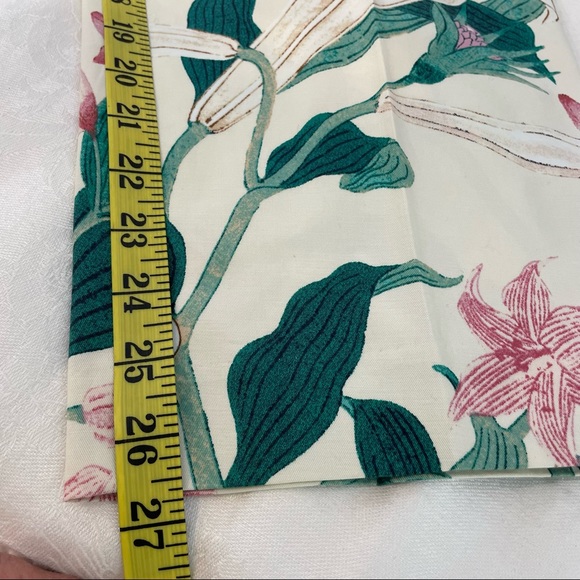 Ann Taylor factory botanical print ankle pants. - Picture 6 of 16
